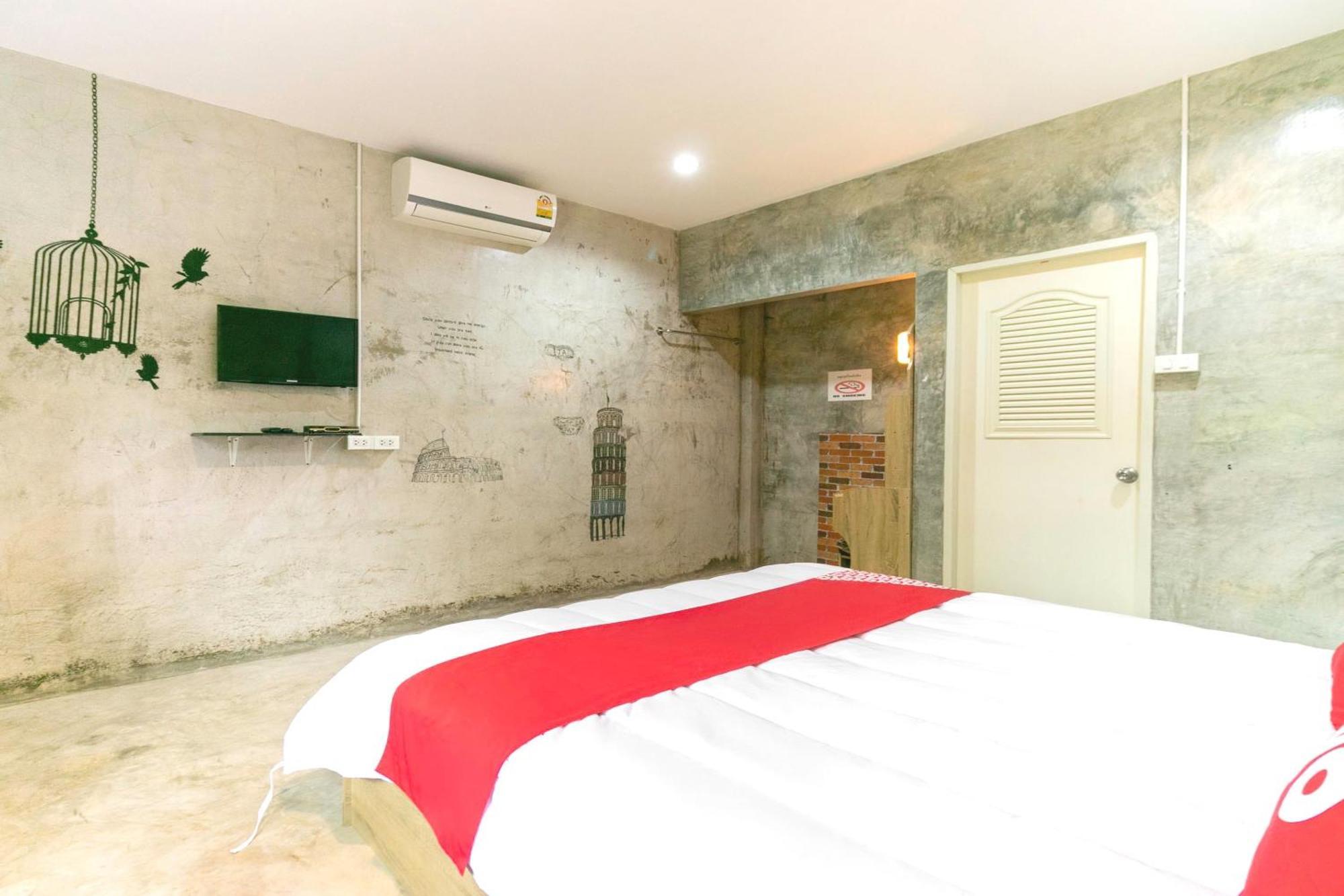 The Rome Resort Pran Buri Exterior photo